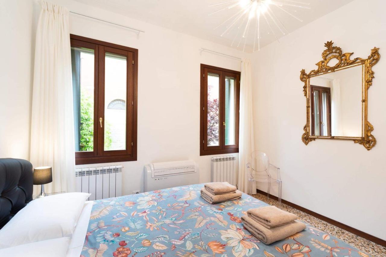 ונציה Just Urban Stays - Castello 5067 Boutique Apartment מראה חיצוני תמונה