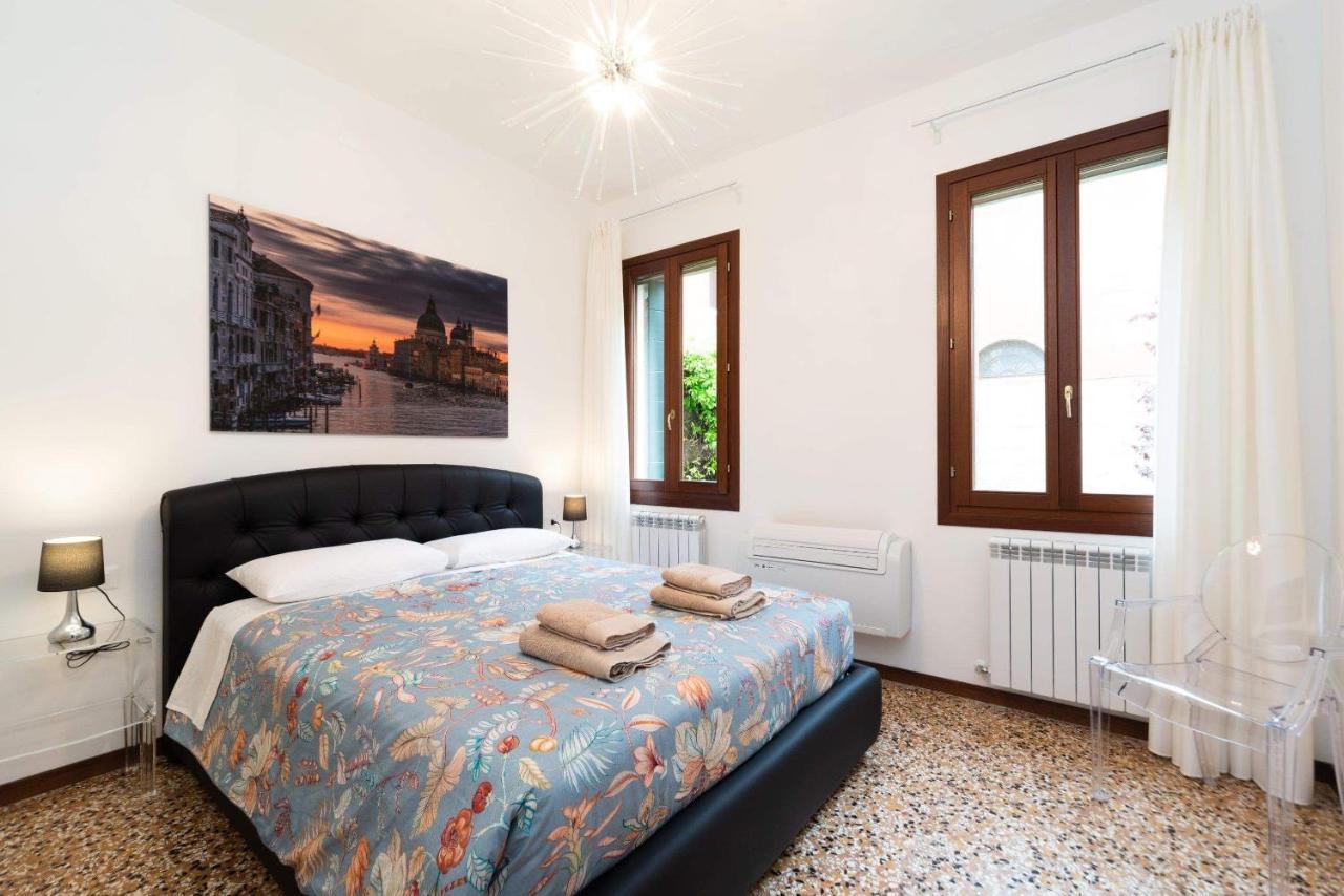 ונציה Just Urban Stays - Castello 5067 Boutique Apartment מראה חיצוני תמונה